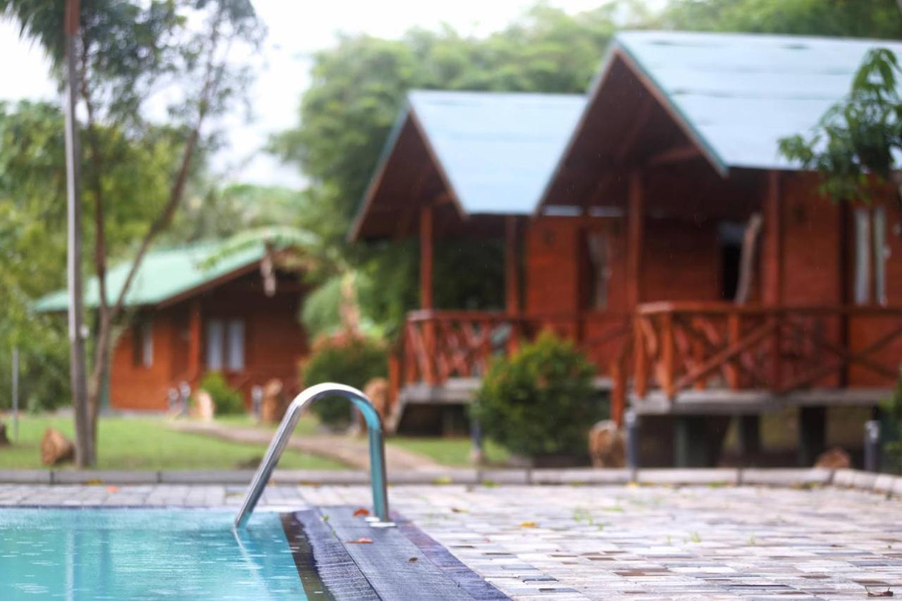 The Mastodon Valley Safari Resort Udawalawe Eksteriør bilde